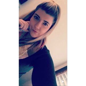 Meet your Posher, Ashley